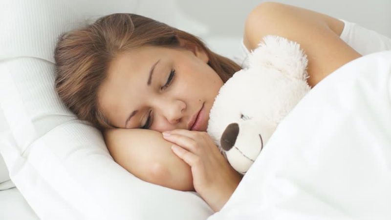 Vì sao phụ nữ cần ngủ nhiều hơn đàn ông?