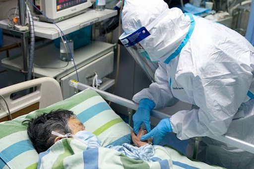 Trung Quốc tìm ra cách điều trị bệnh nhân nhiễm virus corona nặng