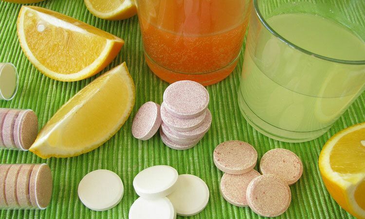 Vitamin C không thể diệt trừ virus corona