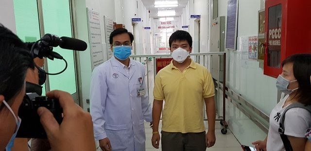 Bệnh nhân viêm phổi corona thứ hai ở TP HCM xuất viện