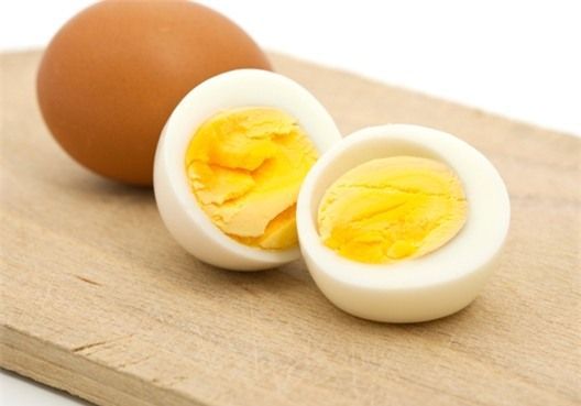 Trứng vịt và trứng gà, loại nào tốt hơn?