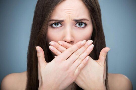 Làm thế nào để cải thiện tình trạng nhiệt miệng khiến bạn khó chịu?