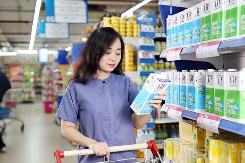 Những điều quan trọng cần lưu ý khi chọn sữa cho gia đình