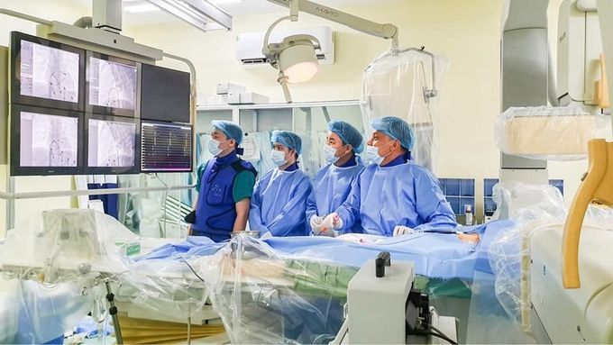 Bản tin sức khỏe 17/03/2021 - Việt Nam ghi nhận trường hợp thay xương sên nhân tạo thành công đầu tiên