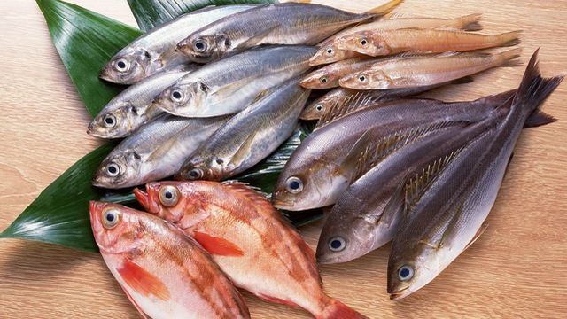 Top 5 thực phẩm mẹ bầu nên tránh để "mẹ tròn con vuông"