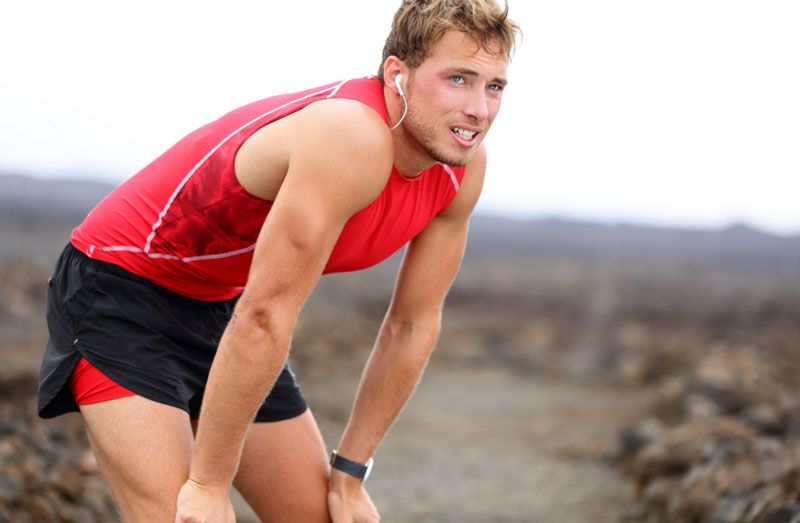 Có nên nghe nhạc khi chạy bộ không? 