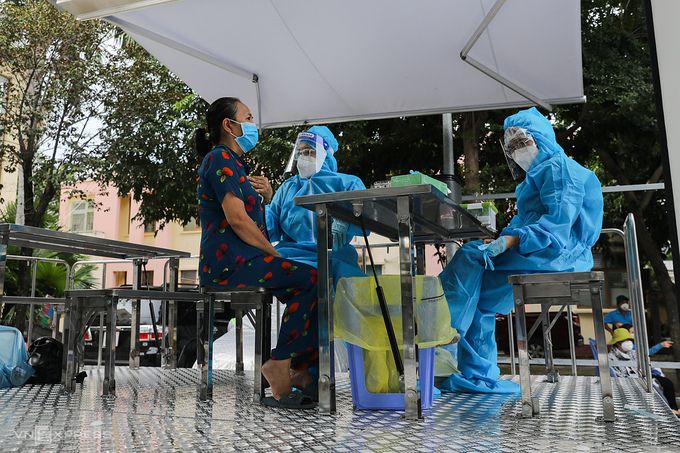 TP HCM tiêm vaccine mũi 2 cho người dân như thế nào