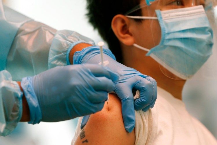  Nguy cơ lây lan virus của trường hợp tái nhiễm COVID-19 ở Hà Nội ra sao?