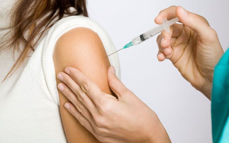 Chuẩn bị gì cho trẻ trước khi tiêm vaccine Covid-19