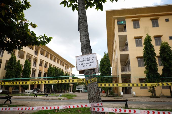 Chuyên gia: 'Nên giảm thời gian cách ly F0 còn 7-10 ngày'