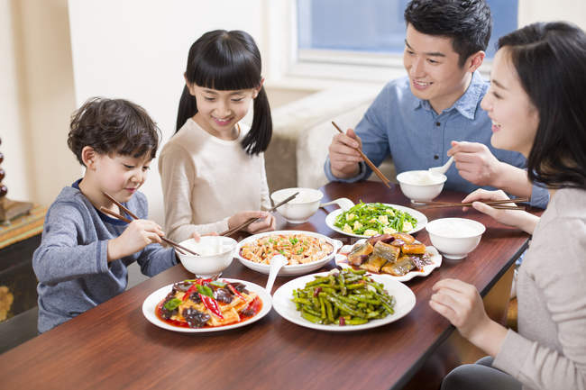 Tips giúp người bị nhiễm HP tránh lây nhiễm cho người thân 