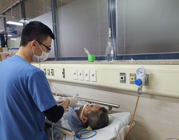 Tập thể dục ngoài trời rét không những không tốt mà còn nguy hiểm đến tính mạng, cần bỏ ngay 