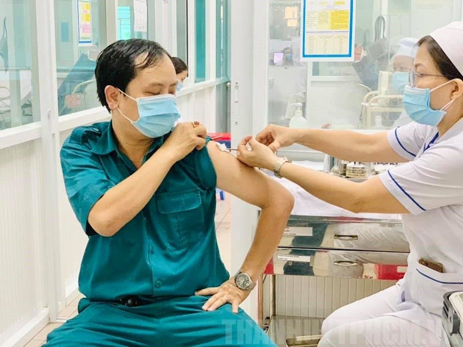 Có cần tiêm mũi 3 nếu mắc Covid-19 sau liều vaccine thứ 2?