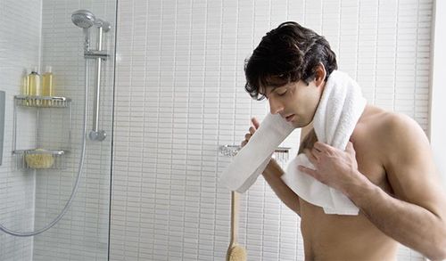 Tắm đêm thường xuyên nguy cơ tử vong cao, đặc biệt vào thời gian trời chuyển lạnh