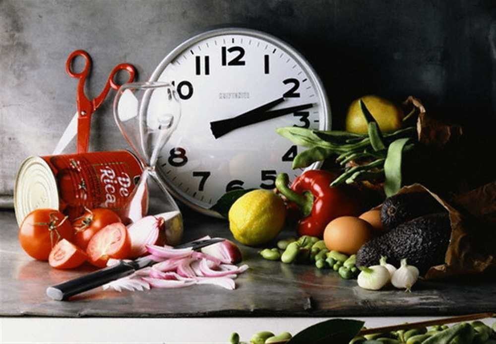 8 thói quen vào những ngày tết khiến bệnh dạ dày của bạn trở nên trầm trọng 