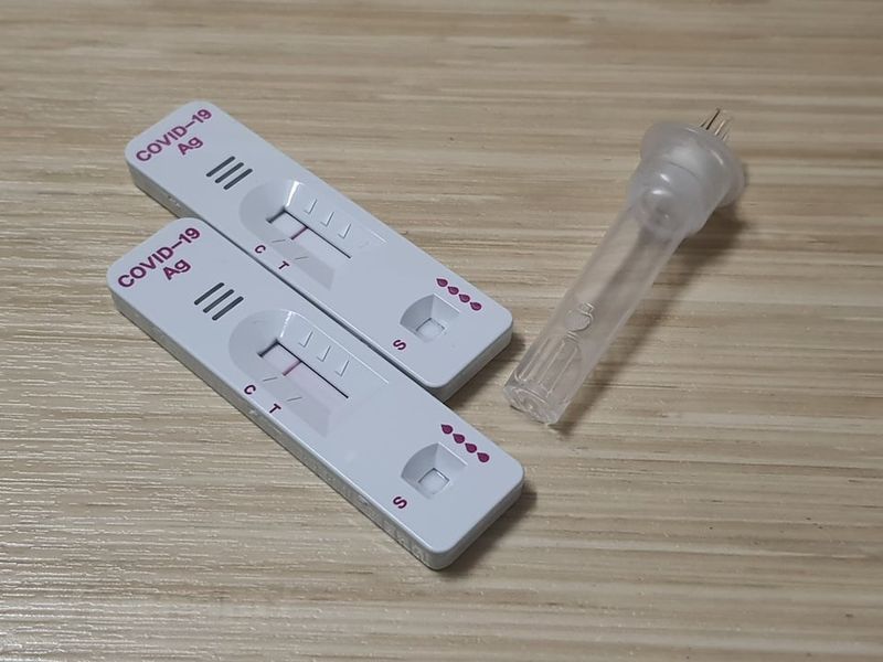 Sử dụng kit test nhanh Covid-19 không đúng, hậu quả khó lường