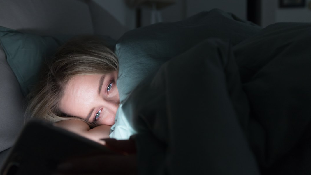 Rối loạn giấc ngủ ở người trẻ do đâu ? những cách để các bạn trẻ ngủ ngon hơn