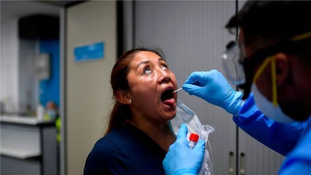 6 biểu hiện bệnh đặc trưng khi mắc phải Deltacron