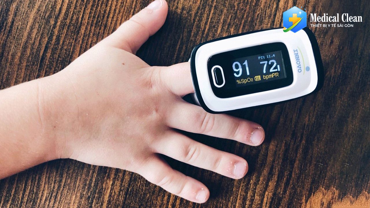 Dấu hiệu trẻ F0 chuyển nặng cần nhập viện