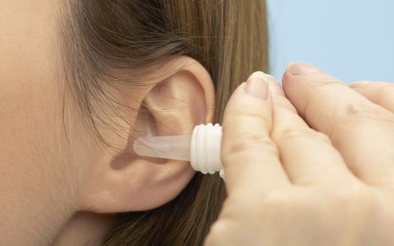  Oxy già có tác dụng gì trong điều trị viêm tai giữa?